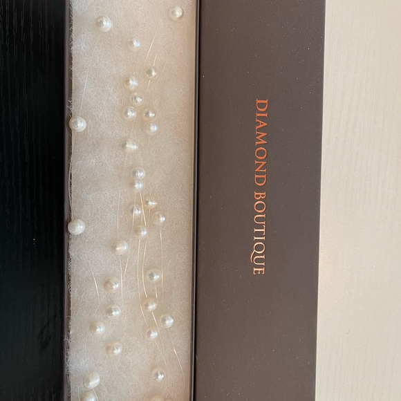 Pearl necklace from Diamond Boutique in La Jolla, CA. Brand new. Never worn. - Picture 3 of 6